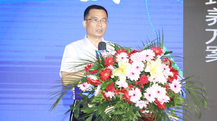 哈爾濱新華電腦學(xué)校