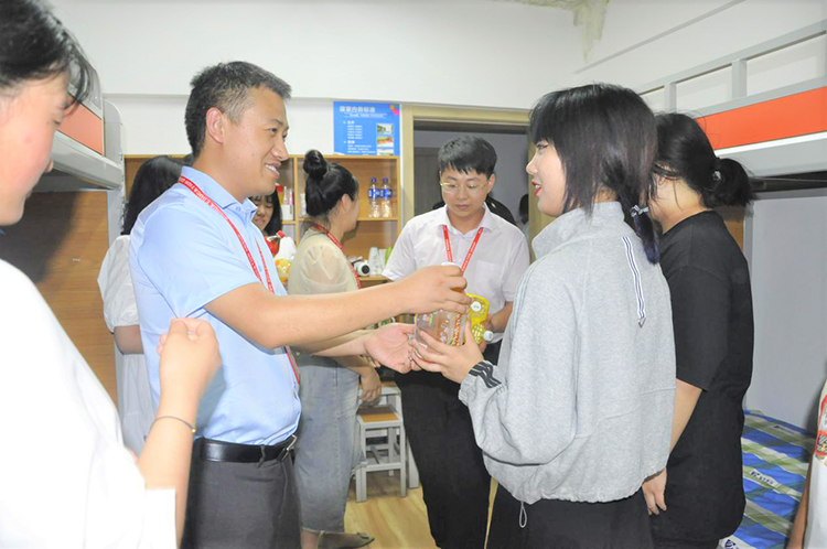 哈爾濱新華電腦學校