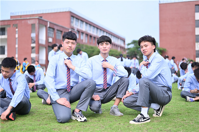 哈爾濱新華電腦學校