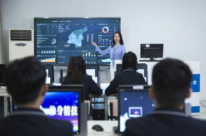 2024年適合初高中男生學(xué)技術(shù)的熱門專業(yè)入行門檻低，但就業(yè)不錯
