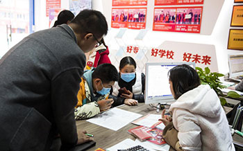 為什么總勸你來(lái)校實(shí)地考察？好學(xué)校不怕比較！