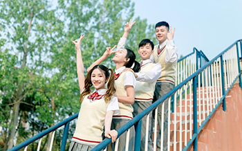 當今就業市場上，學籍更重要還是能力更重要